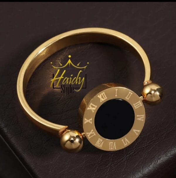 Ring rotate face to Black or white Inset Elegant Roman Numerals 18K Gold Plated Titanium Stainless Steel